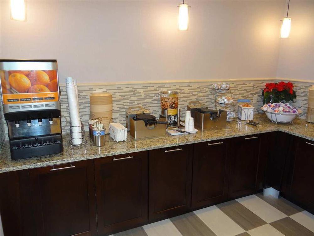 Hampton Inn Carlstadt At The Meadowlands Étterem fotó