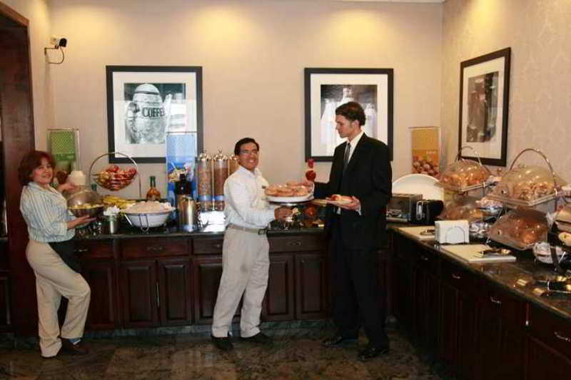 Hampton Inn Carlstadt At The Meadowlands Étterem fotó